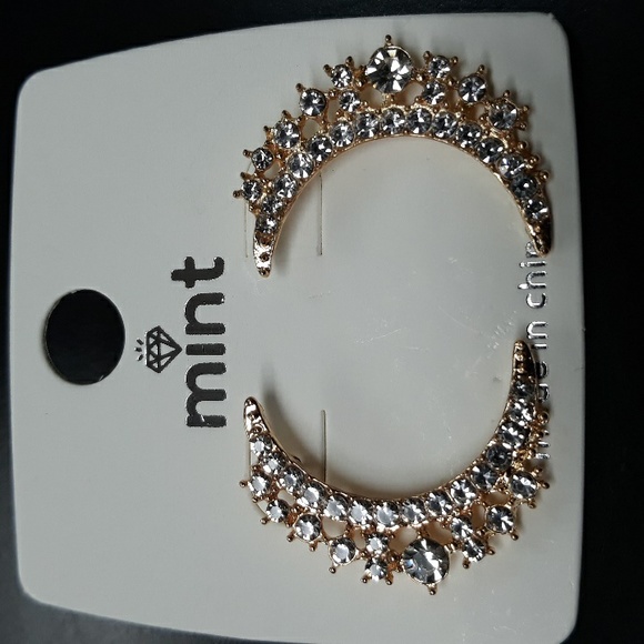 3 For $15 New Elegant Crystal Crescent Moon Earrings - Picture 3 of 9